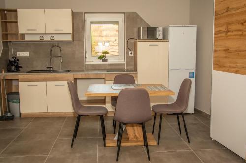 Oros House Apartmanhaz in Oroshaza