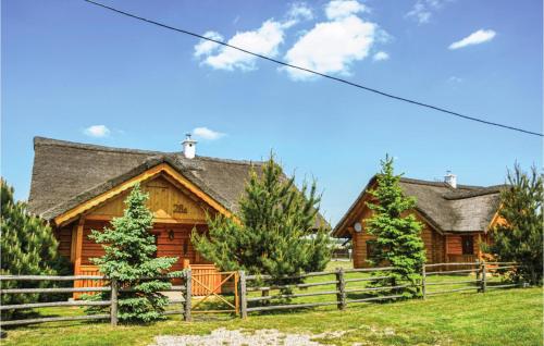 Amazing Home In Mscice With Wifi - Location saisonnière - Podamirowo