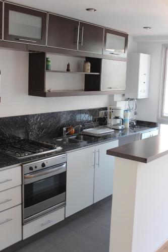 AMENABAR SUITES near La Amistad