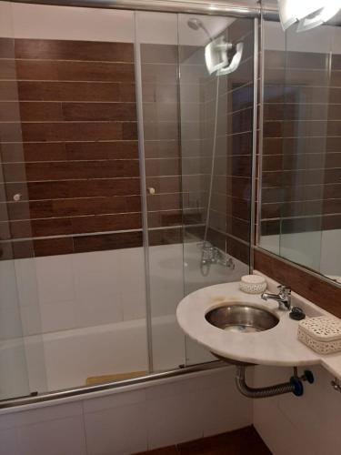 One-Bedroom Apartment image 6