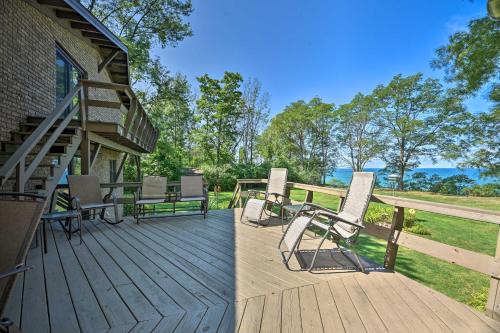 Brocton Escape Skiing, Snowtubing, Hiking! in Фредонія