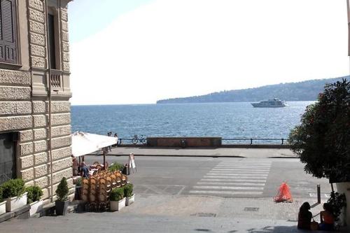 CHIATAMONE SEAFRONT