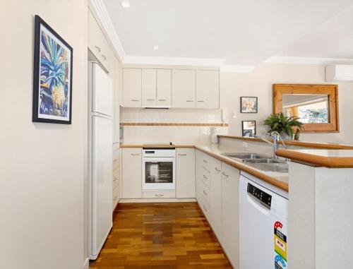 Whitesands 301 - linen not included