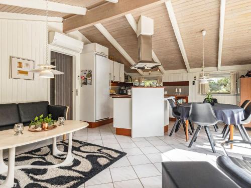  Holiday Home Ørnevej in Vejers Strand