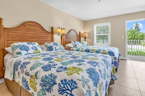 2 queen beds