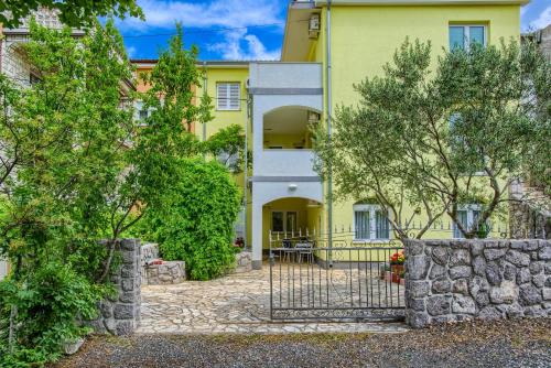 Apartments and rooms with parking space Kraljevica - 17589 - image 14
