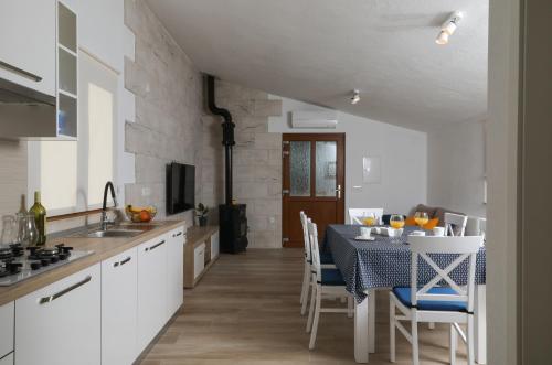 Secluded fisherman's cottage Cove Prapratna - Prapatna (Brac) - 17608 - image 13