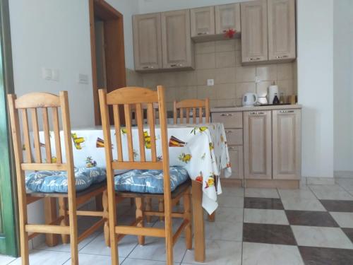 Apartments with a parking space Primosten - 17696 - image 7