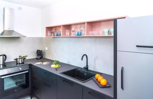 Apartment Omis 17677b - image 6