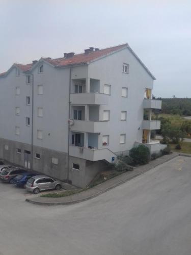 Apartments with a parking space Posedarje, Novigrad - 17748 - Location saisonnière - Posedarje