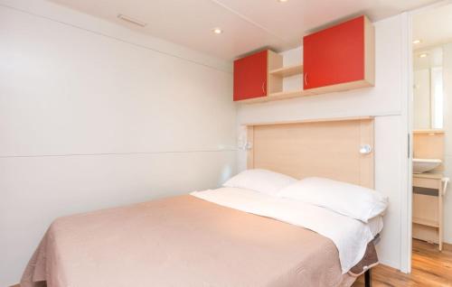 Apartment Drage 17819d in Draga