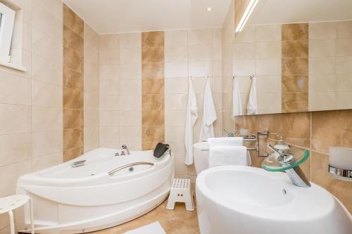Luxury villa with a swimming pool Poljane Opatija - 17956 - image 2