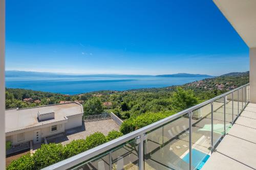 Luxury villa with a swimming pool Poljane Opatija - 17956 - image 5