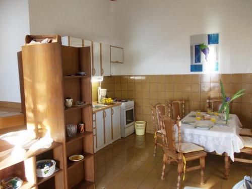 Family friendly house with a parking space Primosten - 17979 - image 8