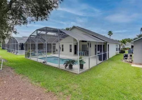 Lovely Home in Southern Dunes Golf & Country Club Gated Community in Haines City, USA