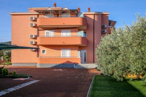Family friendly apartments with a swimming pool Nevidjane Pasman - 18054 - image 11