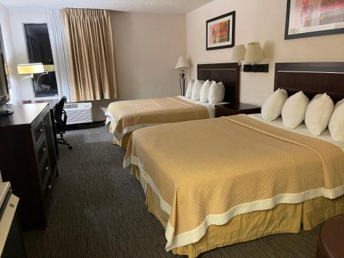 Days Inn & Suites by Wyndham Denver International Airport