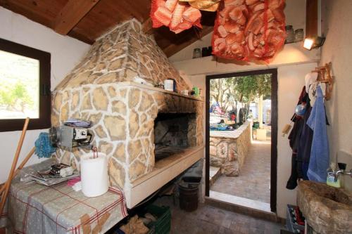 Family friendly seaside apartments Dingac - Borak Peljesac - 18060 - image 10