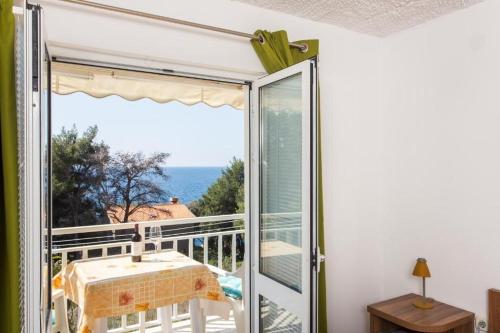 Family friendly seaside apartments Dingac - Borak, Peljesac - 18060