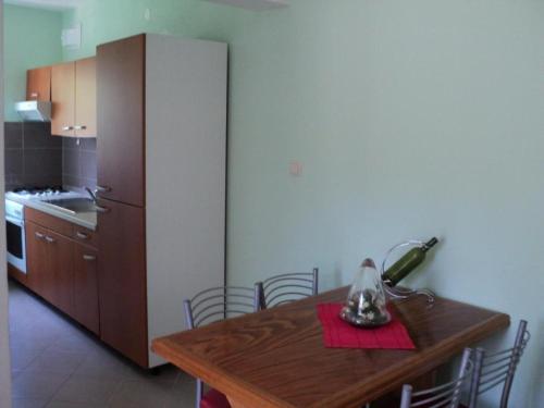 One-Bedroom Apartment with Terrace image 4