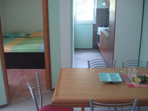 One-Bedroom Apartment with Terrace image 5