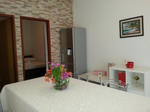 Two-Bedroom Apartment with Terrace image 5