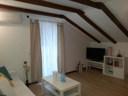 Three-Bedroom Apartment with Terrace and Sea View room in Apartments by the sea Razanj Rogoznica - 18089
