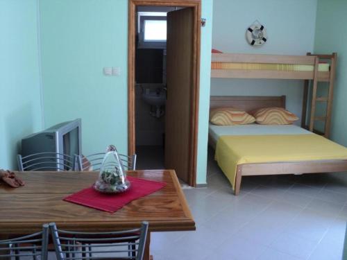 One-Bedroom Apartment with Terrace image 6