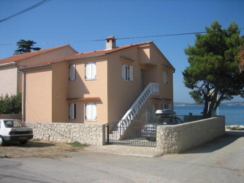 Apartments by the sea Bibinje, Zadar - 18156 - Location saisonnière - Bibinje