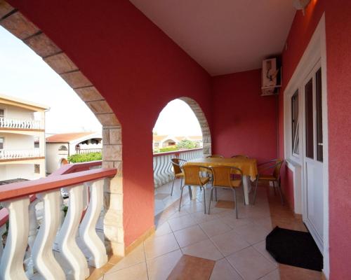 Two-Bedroom Apartment with Terrace image 6