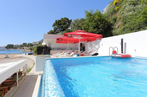 Family friendly apartments with a swimming pool Zivogosce - Porat Makarska - 18150 - image 13