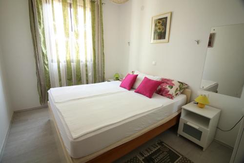Apartments with a parking space Sveti Vid Krk - 18139 - image 6