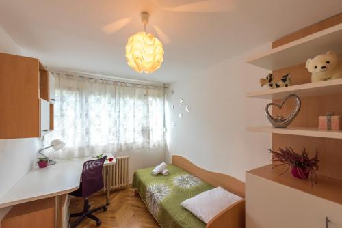 Apartments with WiFi Split - 18120 - image 11