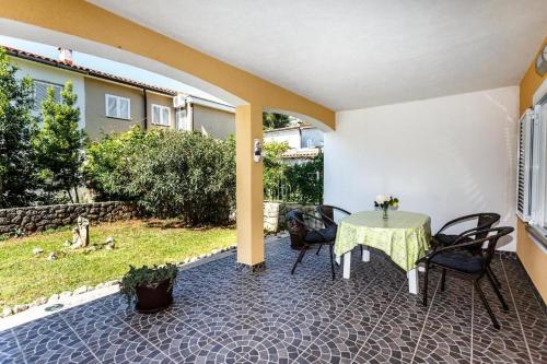 Two-Bedroom Apartment with Terrace image 10