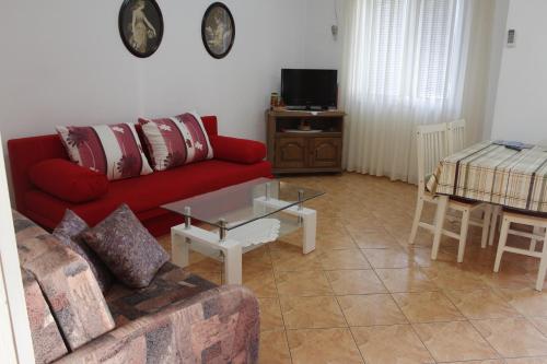 One-Bedroom Apartment with Terrace and Sea View