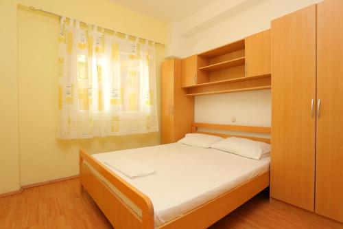 One-Bedroom Apartment with Terrace and Sea View room in Apartments by the sea Duce Omis - 18302