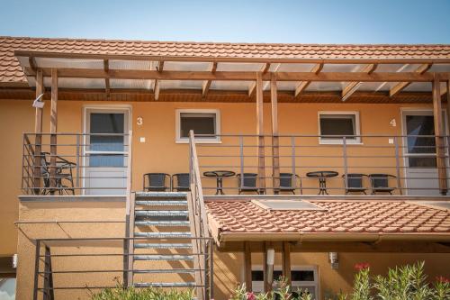 Oros House Apartmanhaz in Oroshaza
