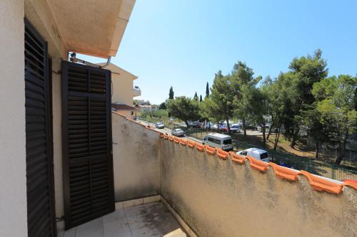 Two-Bedroom Apartment with Terrace image 4