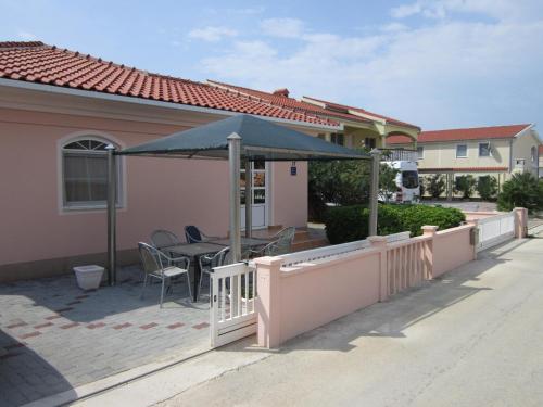 Two-Bedroom Apartment with Terrace image 2