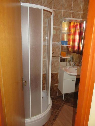 Two-Bedroom Apartment with Terrace image 6