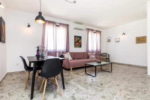 One-Bedroom Apartment with Terrace and Sea View