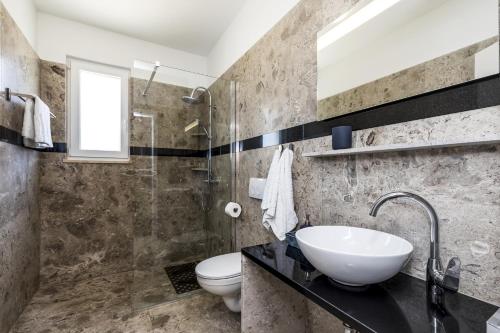 Apartments by the sea Mali Losinj Losinj - 18406 - image 10
