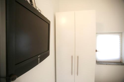 One-Bedroom Apartment with Terrace and Sea View image 8