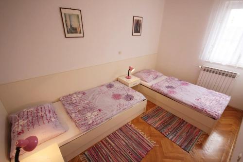 One-Bedroom Apartment with Balcony image 5