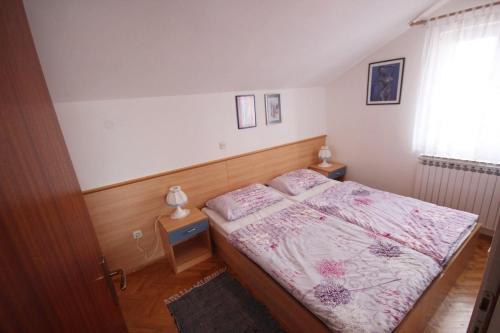One-Bedroom Apartment with Balcony and Sea View image 7