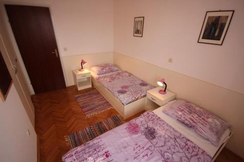 One-Bedroom Apartment with Balcony image 4