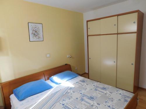 Two-Bedroom Apartment with Terrace image 8
