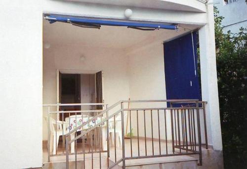 Two-Bedroom Apartment with Terrace and Sea View image 5