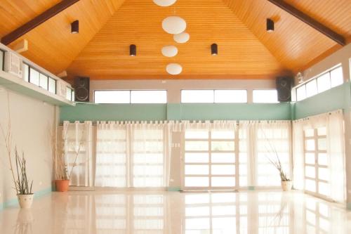 Ruang perjamuan, Zillion Pavilion Family and Business Hotel in Batangas
