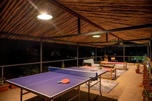 SaffronStays Onellaa, Nashik - infinity pool villa surrounded by a vineyard